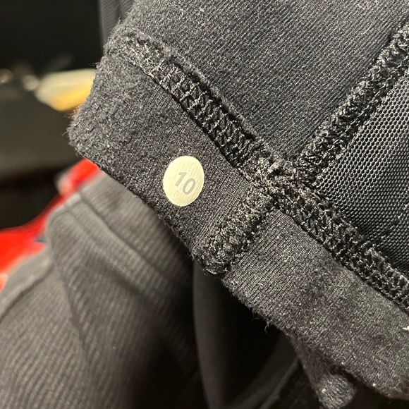 ⭐️Lululemon Jacket 213 - Picture 3 of 4